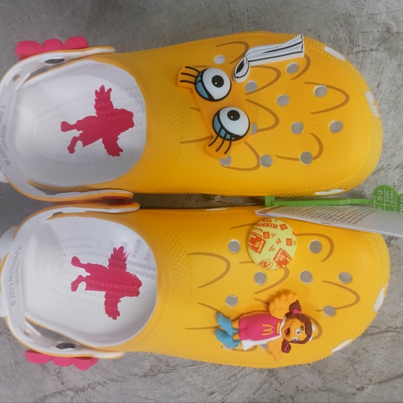 McDonald's x crocs classic clog birdie - Picture 2 of 3